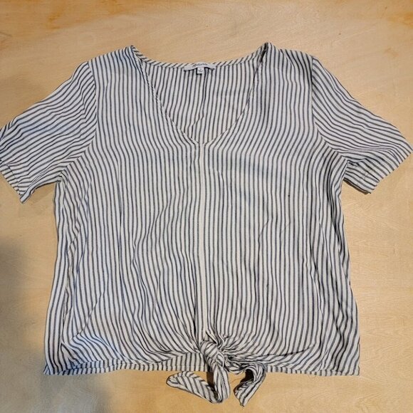 Madewell V-Neckline Tie Front Shirt - White w Blue Stripes - Super Cute! - Picture 4 of 9